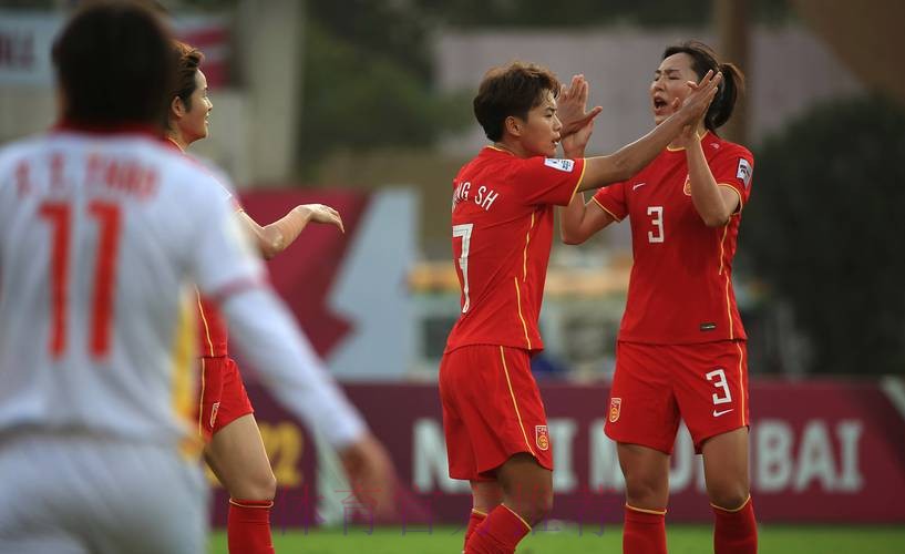U-20女足亚洲杯小组赛末轮 中国队6:1大胜越南队 U-20女足亚洲杯小组赛末轮 中国队6:1大胜越南队